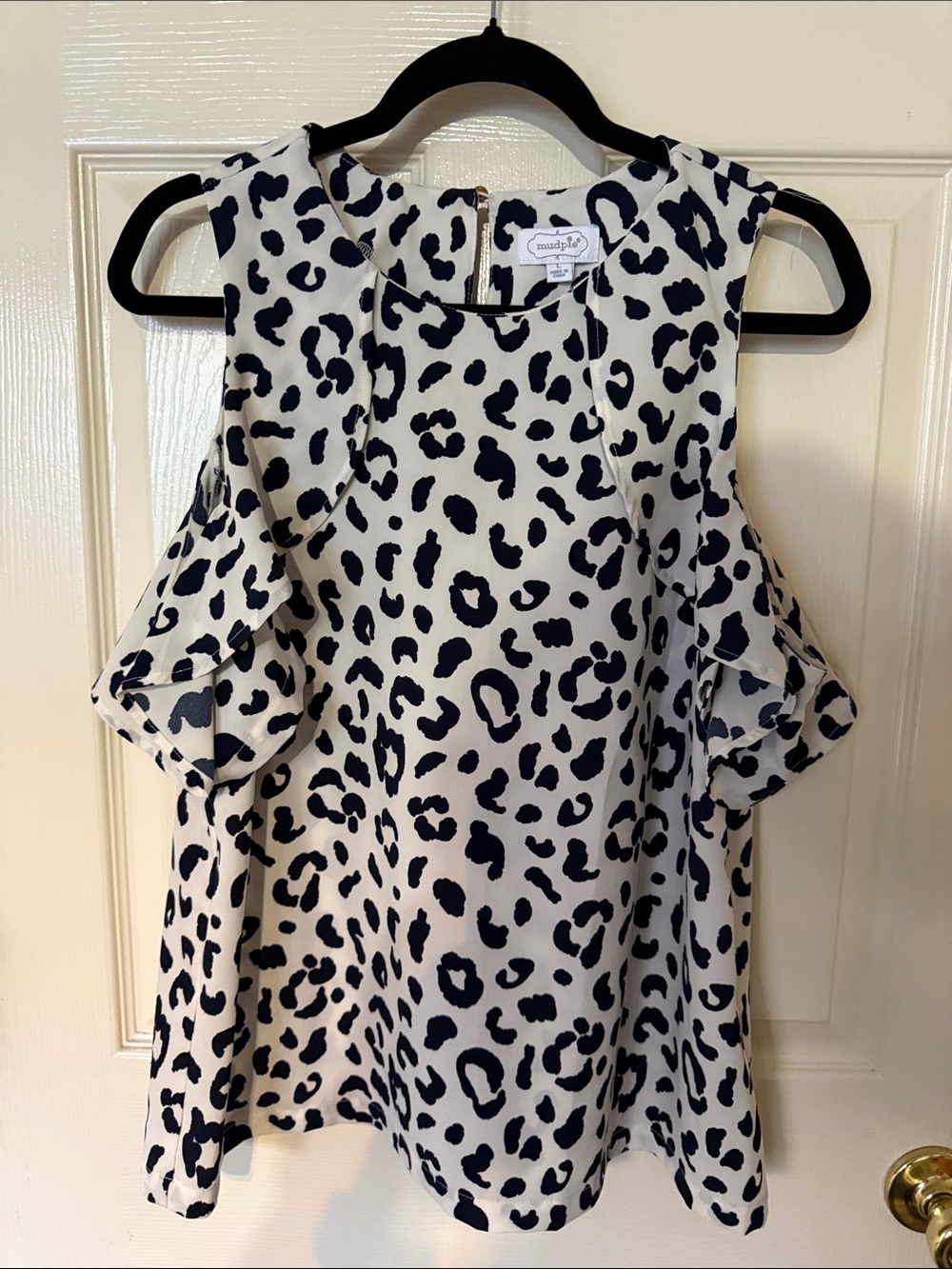 mudpie Black & White Leopard Cold-Shoulder Top